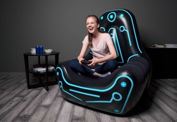 כורסת גיימינג מתנפחת BESTWAY בעיצוב גיימינג עתידני, דגם 75077 כורסת גיימינג מתנפחת BESTWAY בעיצוב גיימינג עתידני, דגם 75077